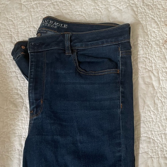 American Eagle Hi-Rise Dark Wash Jegging Jeans - Size 14 - Picture 2 of 6